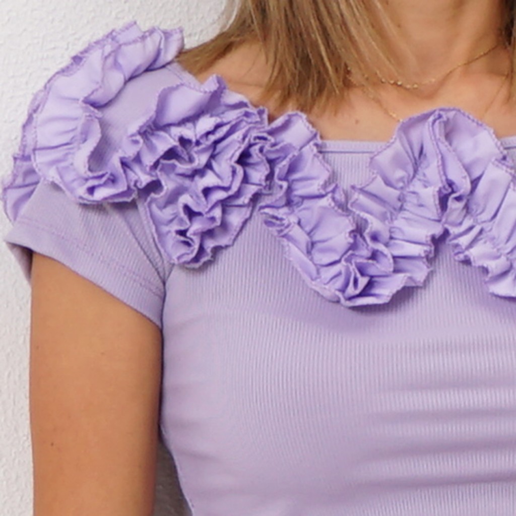 ribbed blouse with frills