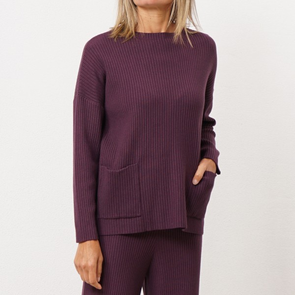 knitted sweater with ribbed round neckline