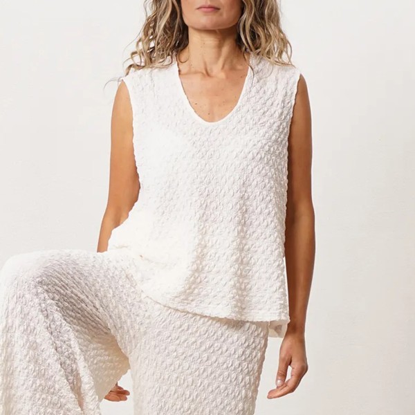 sleeveless blouse (honeycomb)