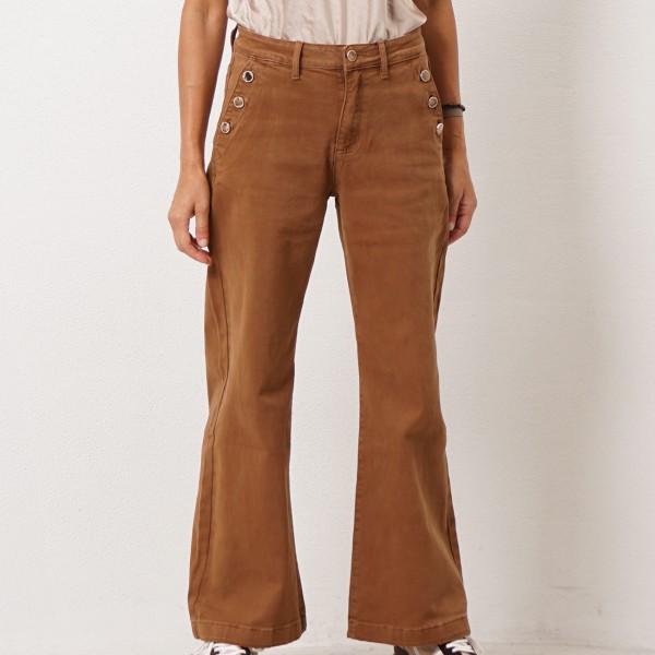 Pant pants with buttons