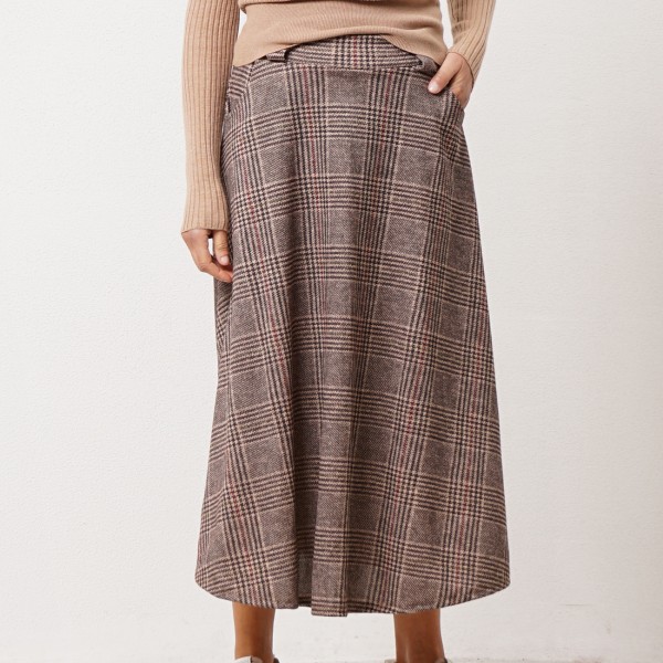 Checkered flared skirt in knit fabric