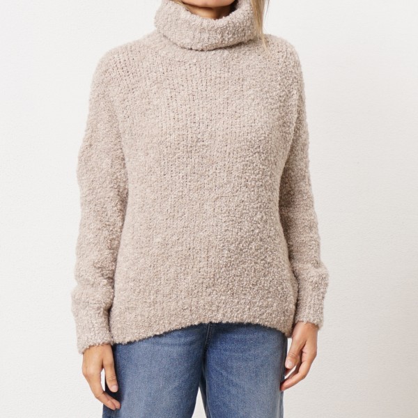 High-neck knit sweater (caraculo)