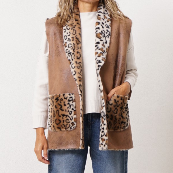 Leather vest with pockets (animal print)