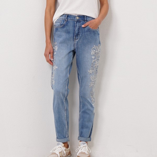 jeans with metallic embroidery applications
