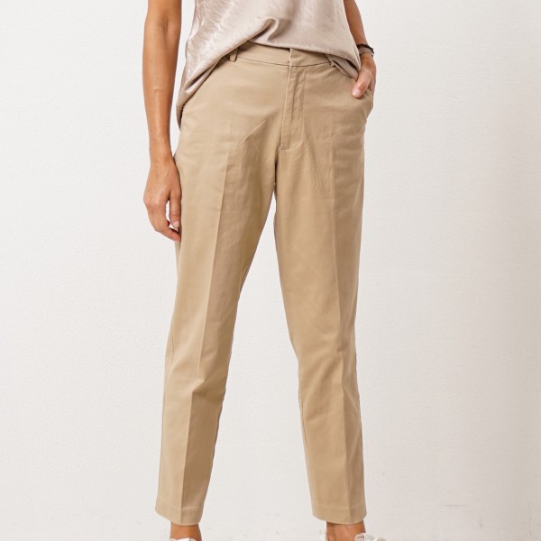 Chino in cotton and elastane mesh