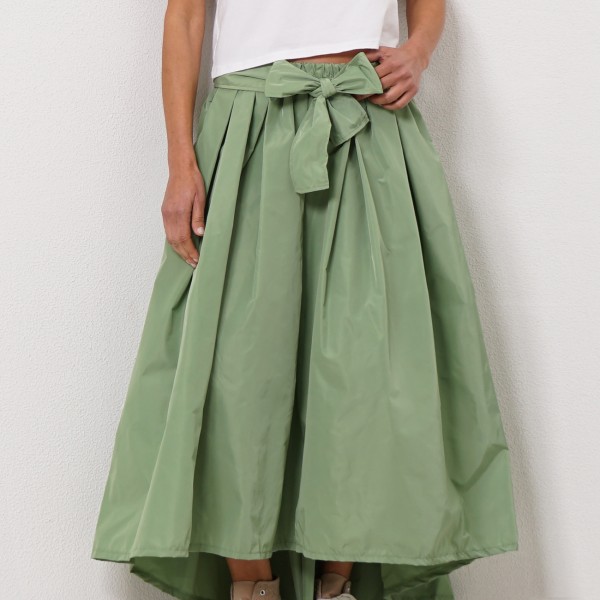 armed skirt with pleats