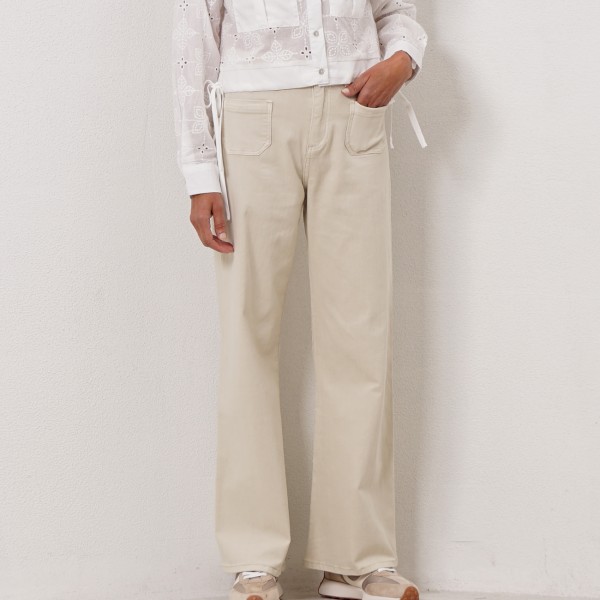 pantaloon with patch pockets