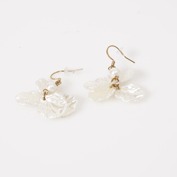 Stainless steel mother of pearl earrings (surgical steel) nickel free