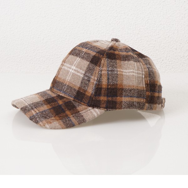 plaid cap with wool