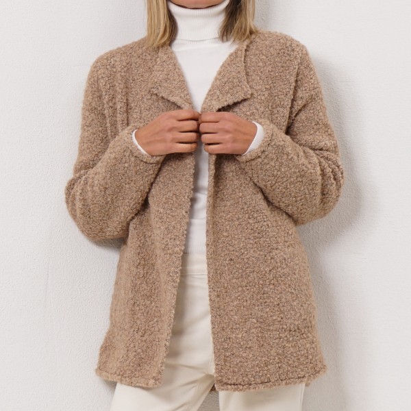 knitted coat (caracle)