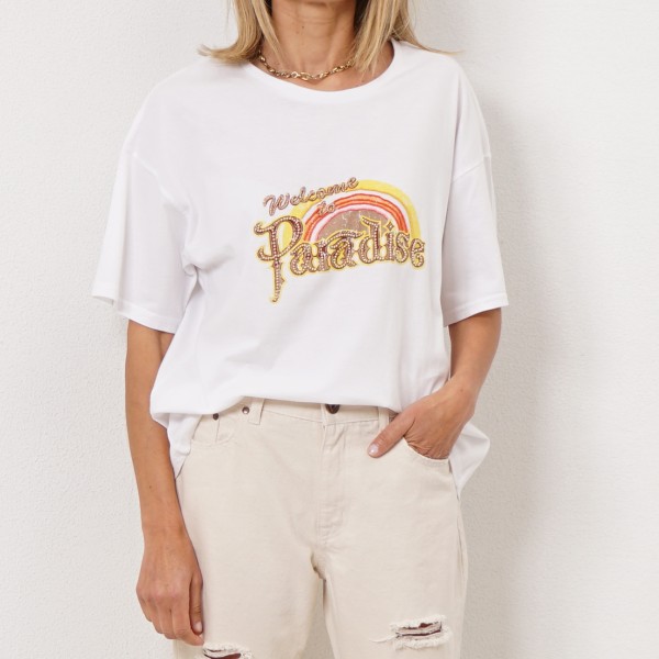 oversize tshirt with chains + print