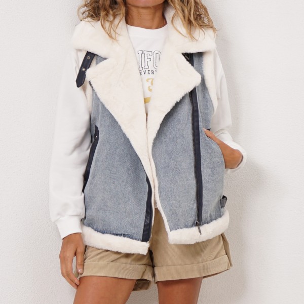 denim vest with fur