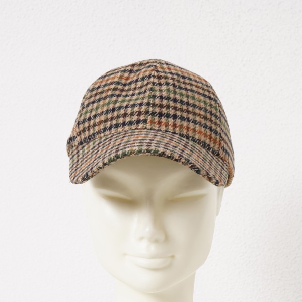 checkered cap