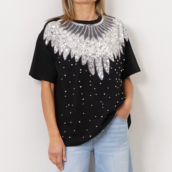 tshirt with application of beads, sequins and balls (premium)