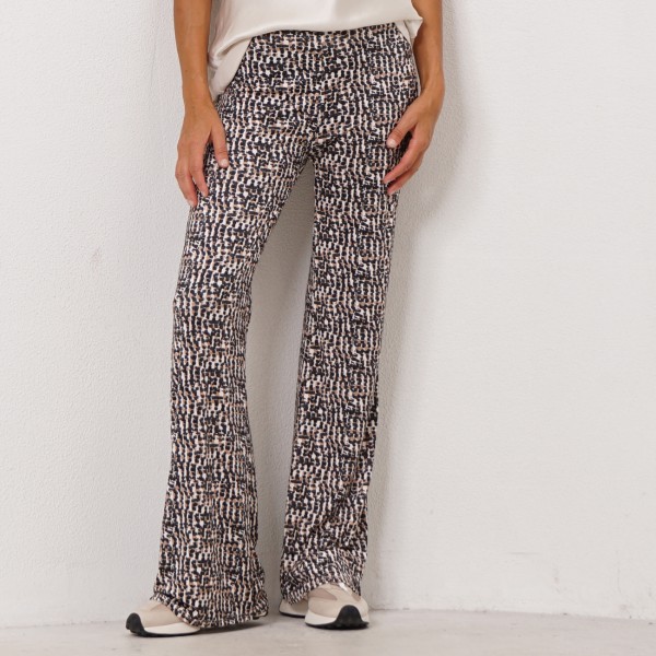 cold knit bell-bottom pants