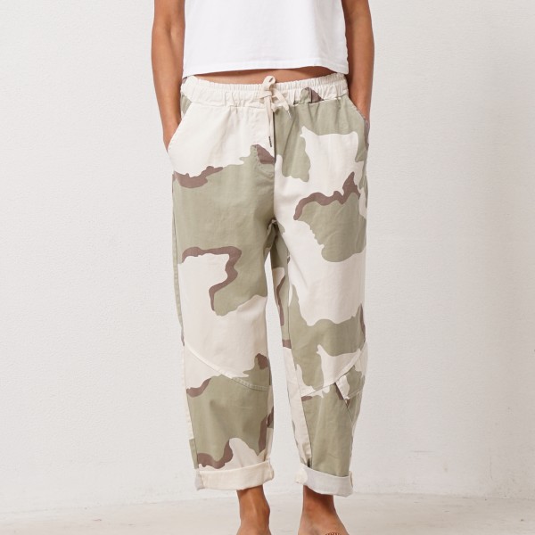 printed pants (camouflage)
