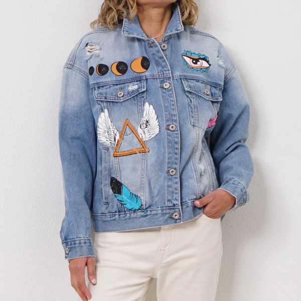 denim jacket with/applications