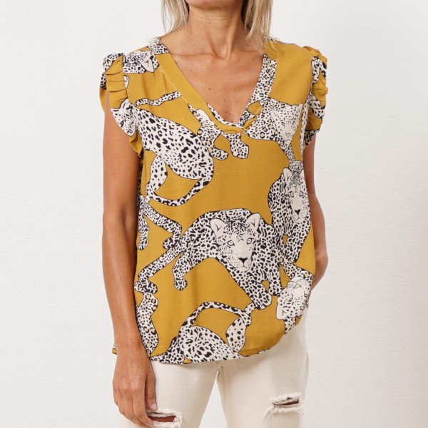 viscose top with ruffles