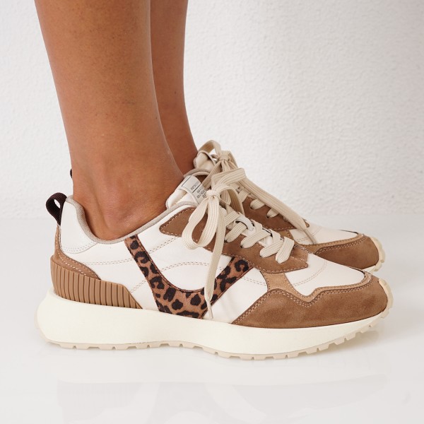 sneakers with animal print application