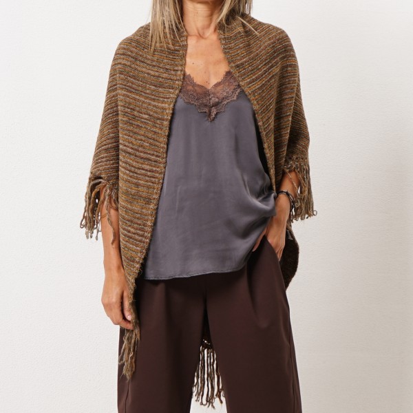 Melt knit poncho