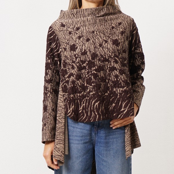 Asymmetrical tunic in brocade knit