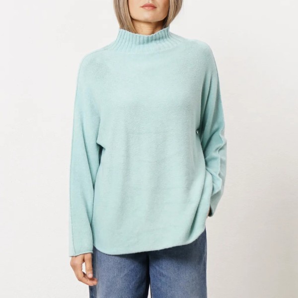Seamless knit sweater