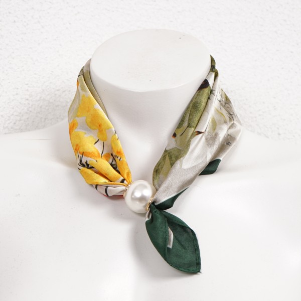 Silk/viscose scarf with pearl (magnet)