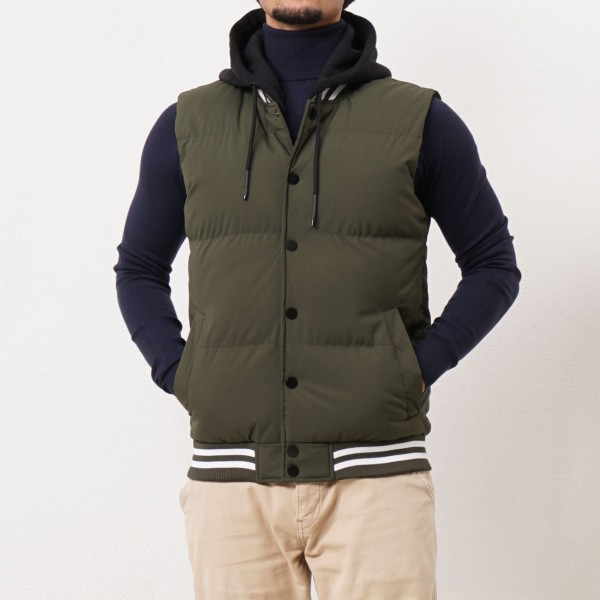 padding vest with removable hood