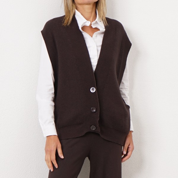 knit vest