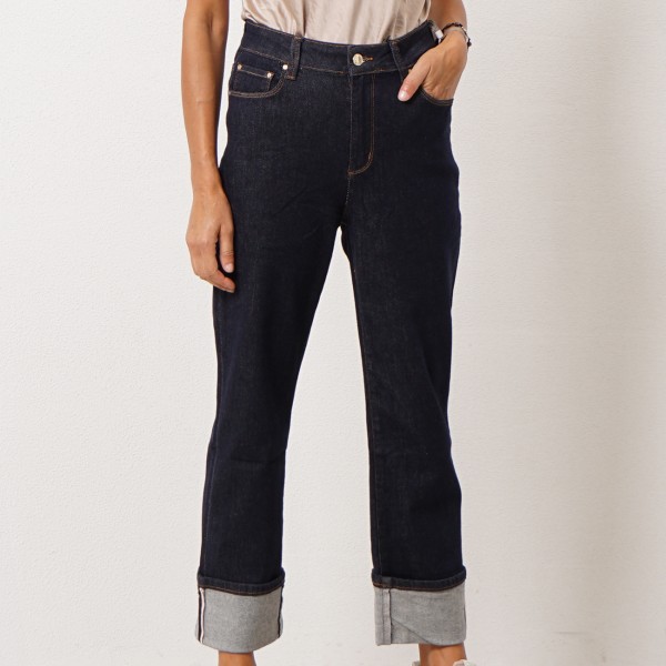 Jeans with elastane