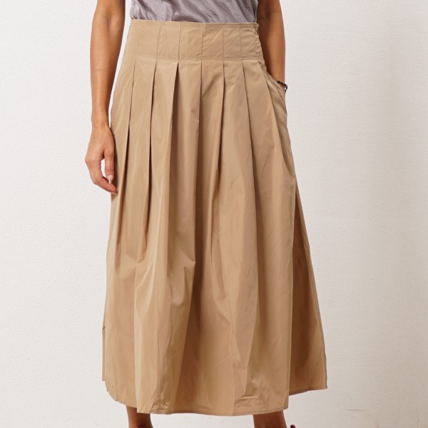 Pleated skirt