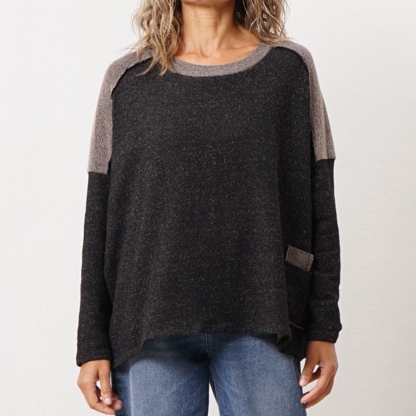 Plush sweatshirt with pocket