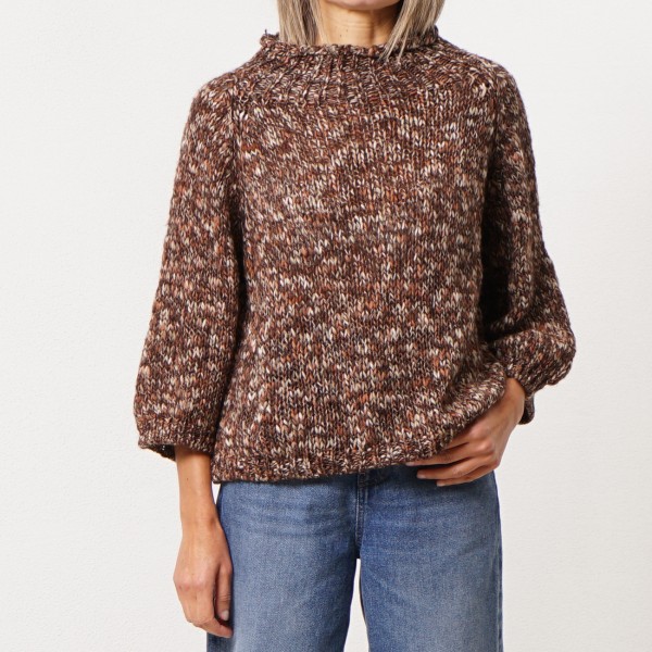 Wool yarn knit sweater (tricolor)