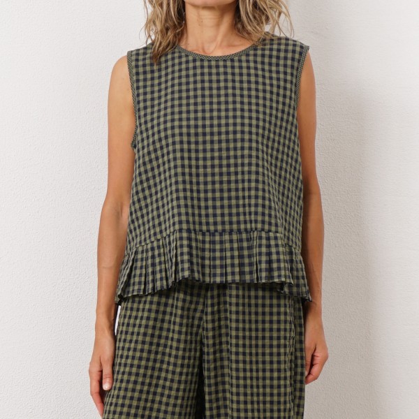 Top with pleats (Vichy pattern)