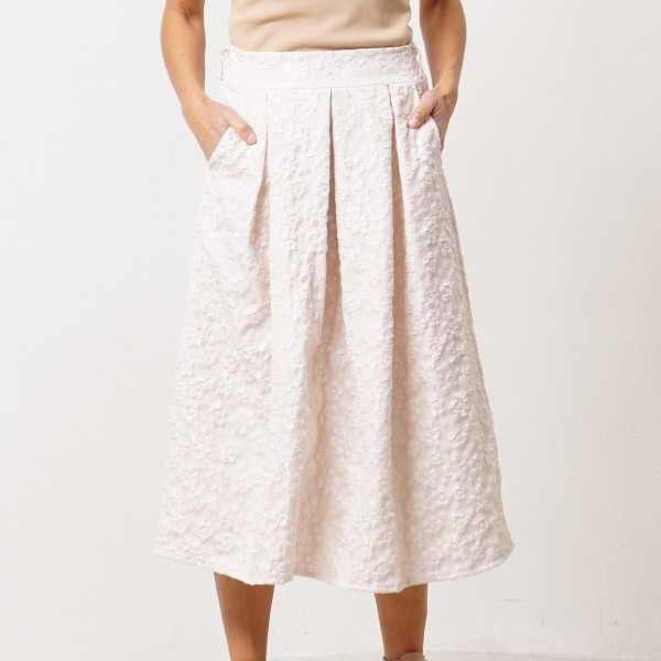 Embroidered balloon skirt with pleats
