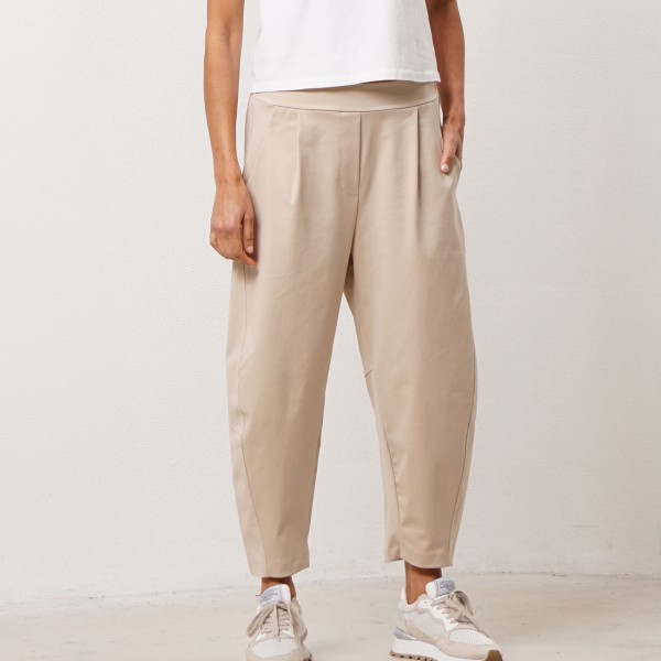 Balloon pants in Roma knit