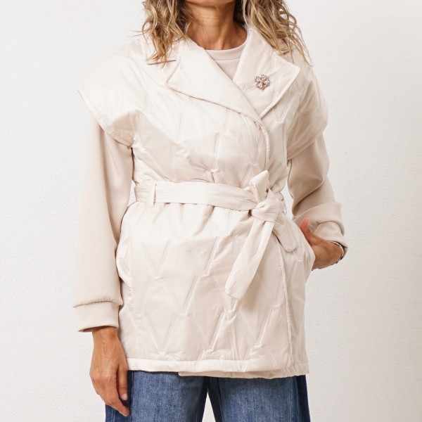 Padded vest with belt