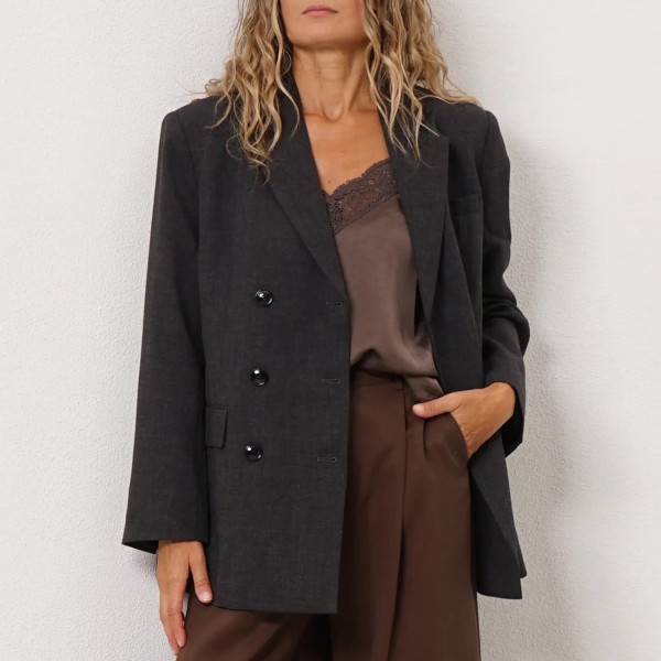 Tightened blazer with elastane