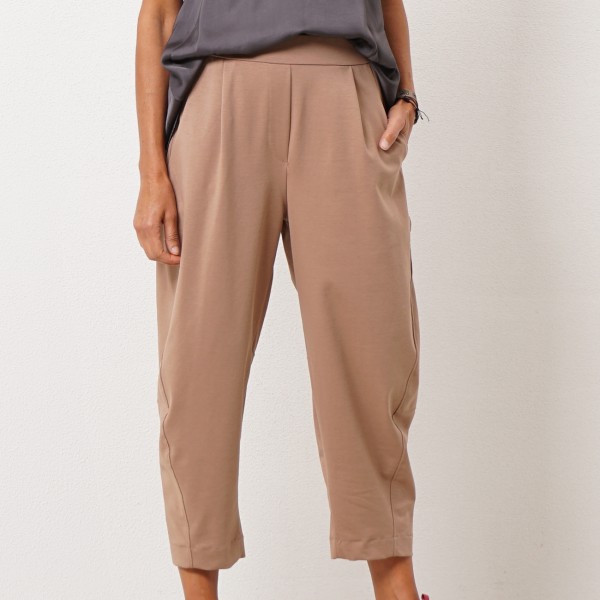 Balloon pants in Ponto Roma