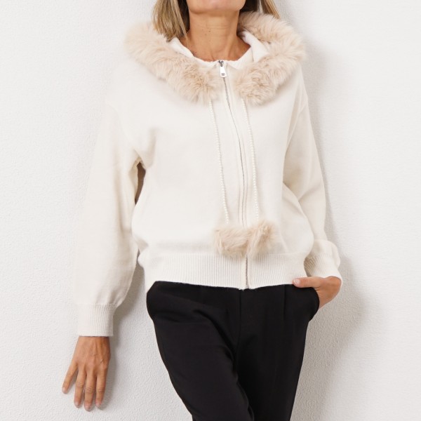 Knitted hooded coat with removable fur embroidered on the back