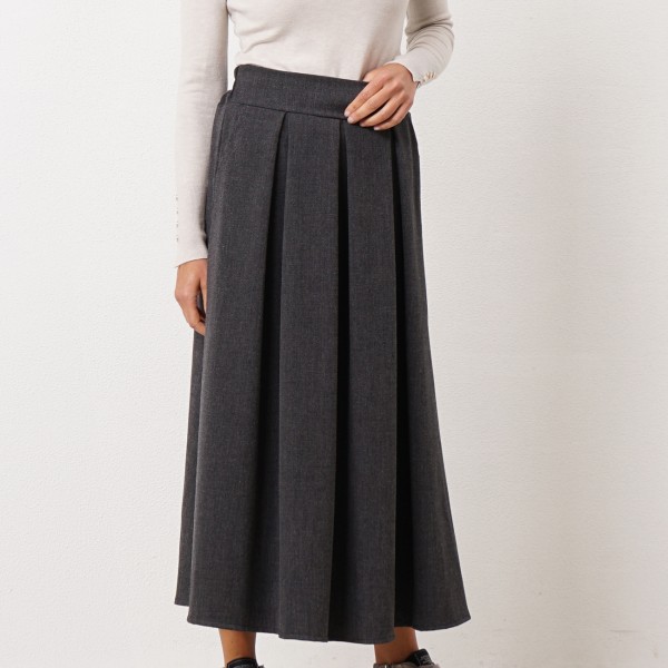 farm skirt with pleats