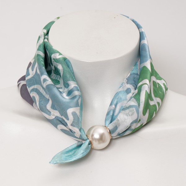 Silk/viscose scarf with pearl (magnet)