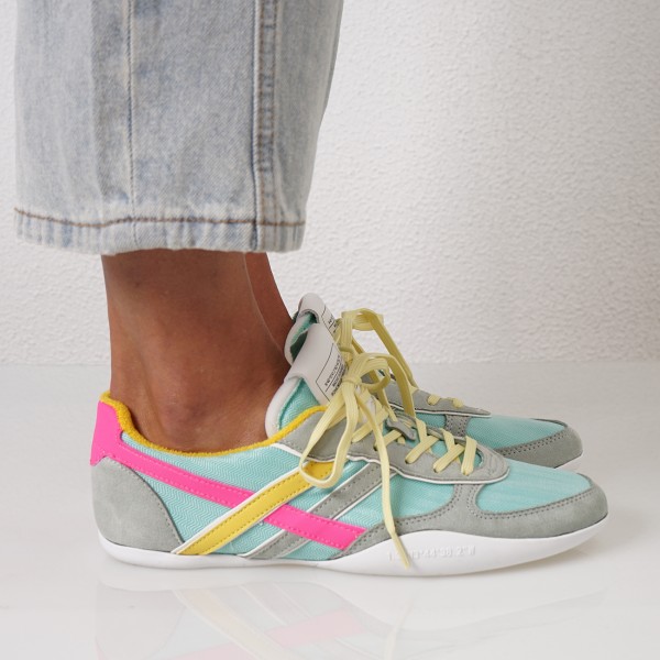 Sneakers with appliqués