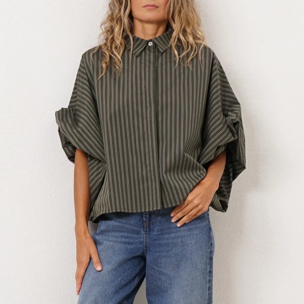 Poplin blouse with adjustable sleeves