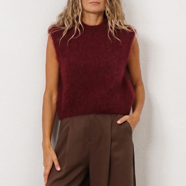 Knitted vest with mohair