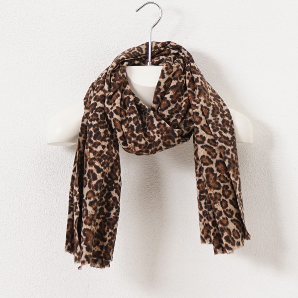 Cashmere scarf (animal print)