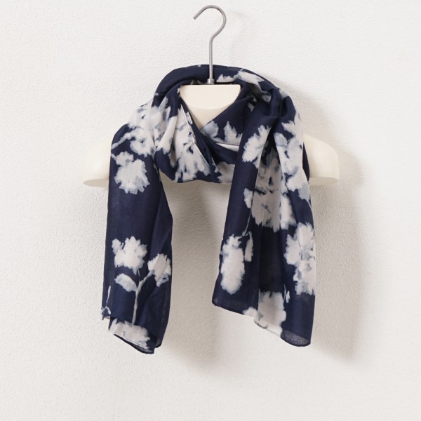 Printed scarf