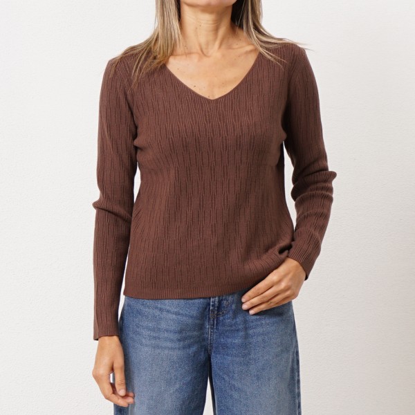 Knitted sweater (faux solid)