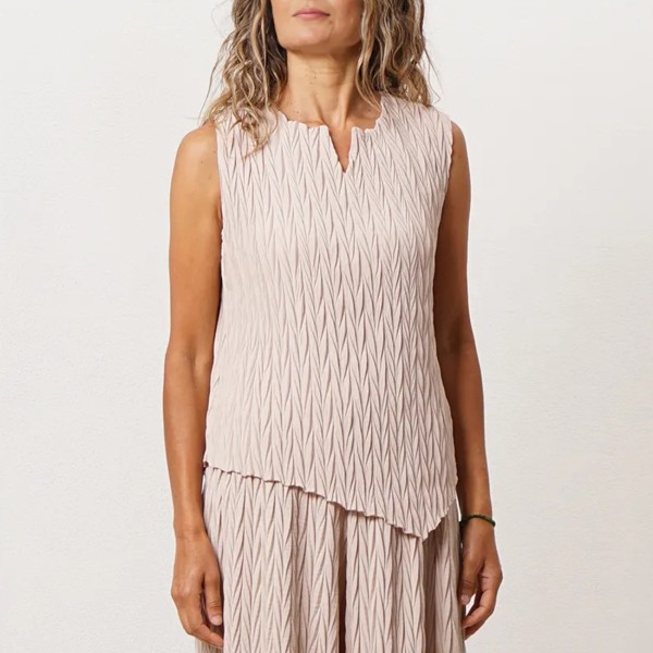 Pleated (braided) crepe top