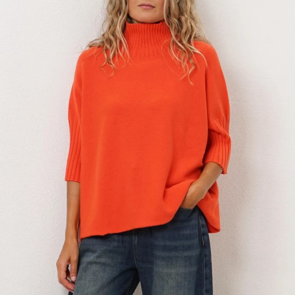 Knit sweater with half collar